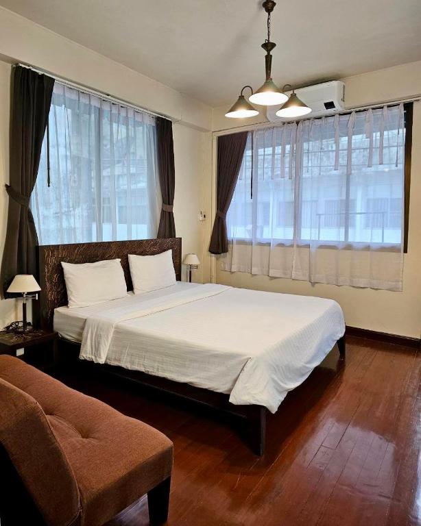 Baan Glang Soi Restaurant & Guesthouse Baan Glang Soi Restaurant & Guesthouse