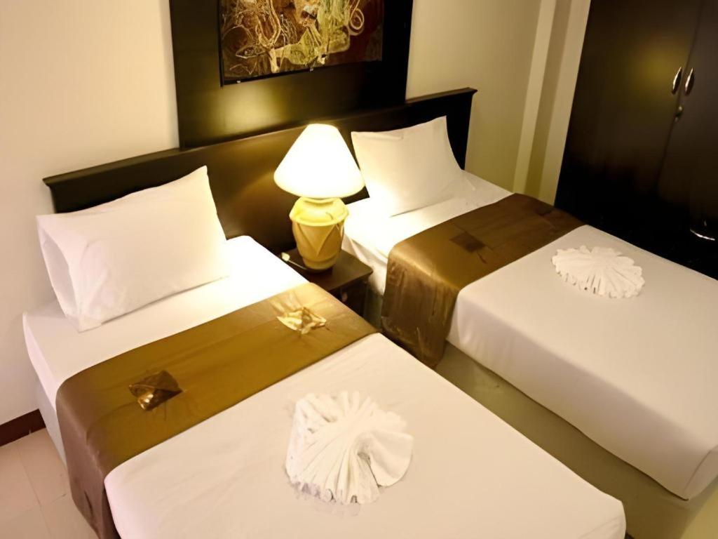 Grand Pinnacle Hotel Grand Pinnacle Hotel