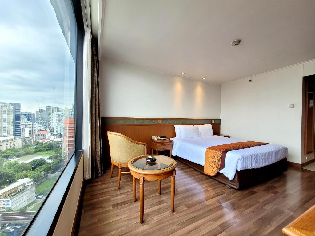 Bangkok Hotel Lotus Sukhumvit 33 by Compass Hospitality Bangkok Hotel Lotus Sukhumvit 33 by Compass Hospitality