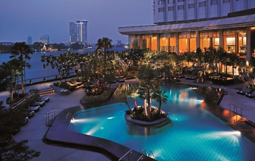 Shangri-La Bangkok Shangri-La Bangkok