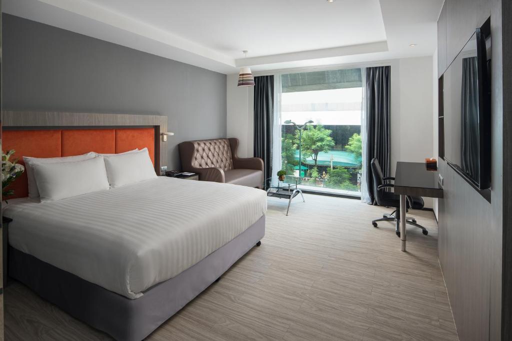Grand 5 Hotel & Plaza Sukhumvit Bangkok Grand 5 Hotel & Plaza Sukhumvit Bangkok