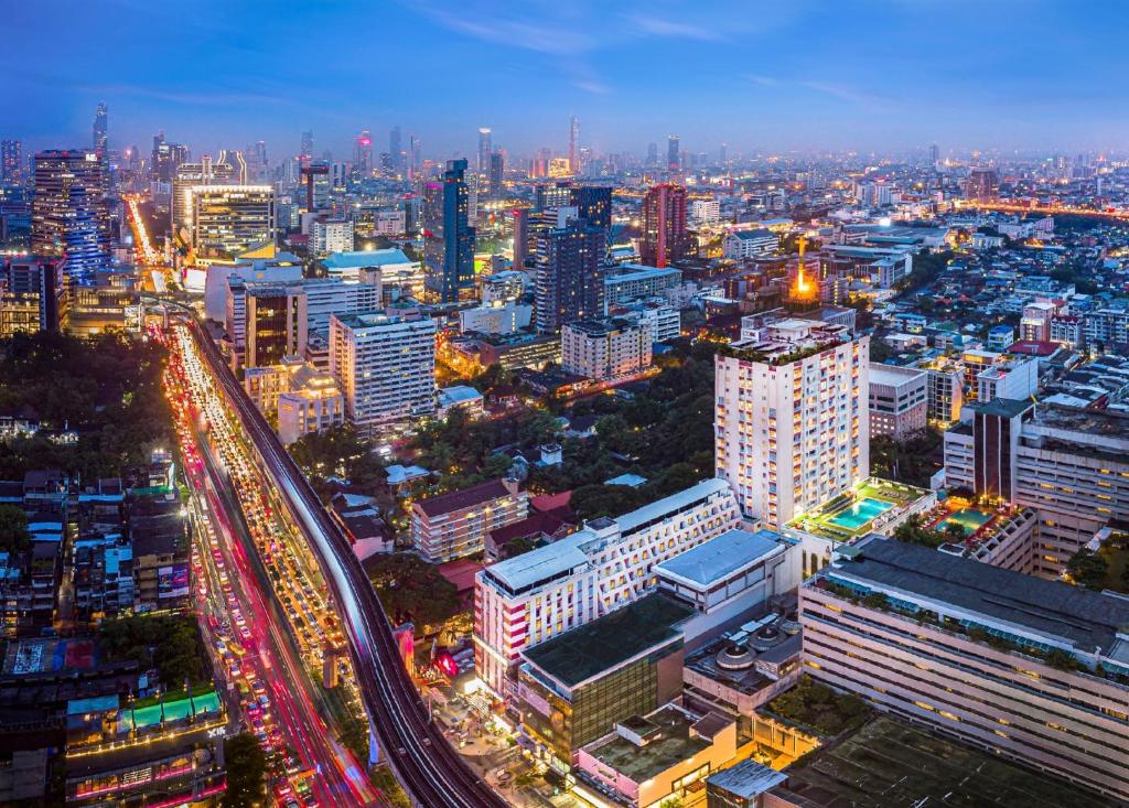 Evergreen Place Siam by UHG Evergreen Place Siam by UHG