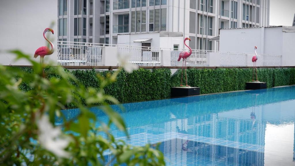 18 Residence 18 Residence