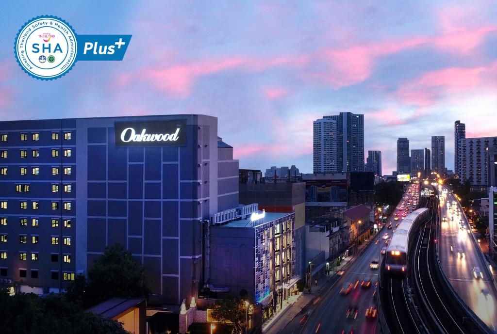 Oakwood Hotel & Residence Bangkok Oakwood Hotel & Residence Bangkok