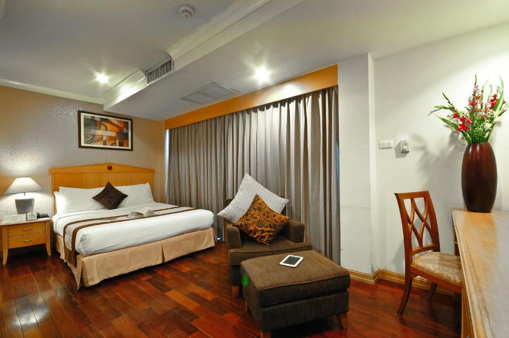 Admiral Suites Bangkok Admiral Suites Bangkok