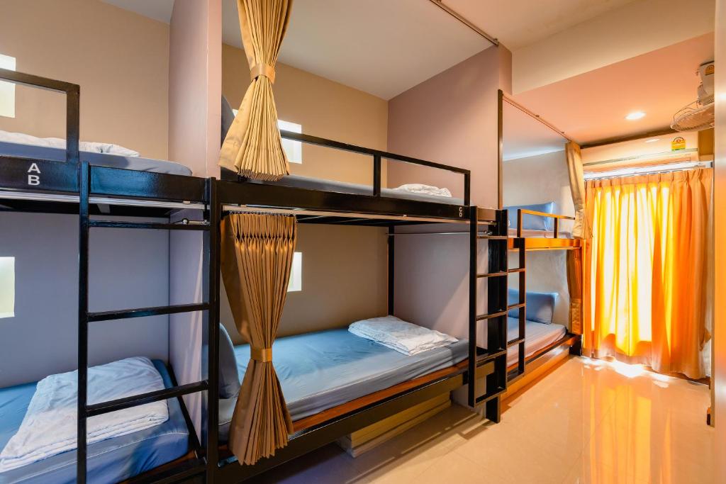 Restiny Hostel