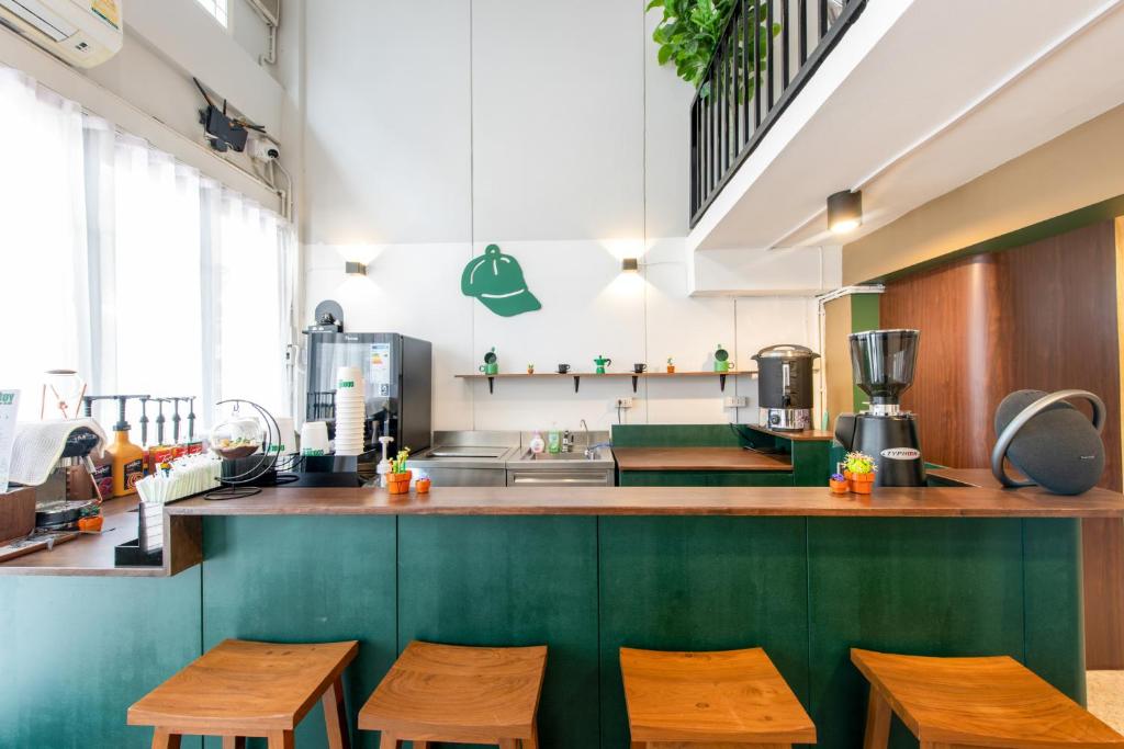 PICCOLO SUKHUMVIT HOSTEL- Self check-in after 6 pm PICCOLO SUKHUMVIT HOSTEL- Self check-in after 6 pm