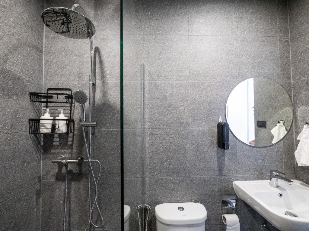 Haus Sathorn 11 Residence