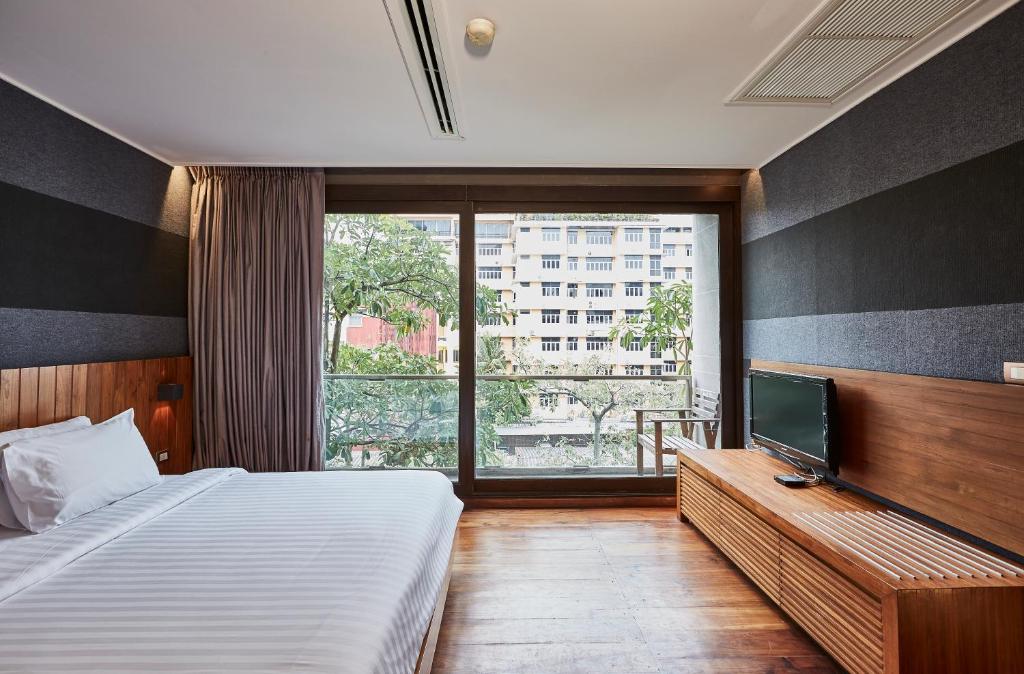LUXX Langsuan Hotel - SHA Plus