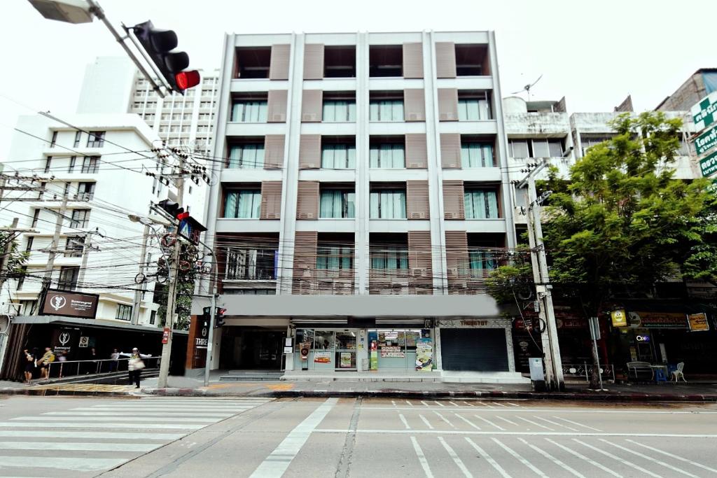 Three Sukhumvit Hotel - SHA Plus Certified Three Sukhumvit Hotel - SHA Plus Certified