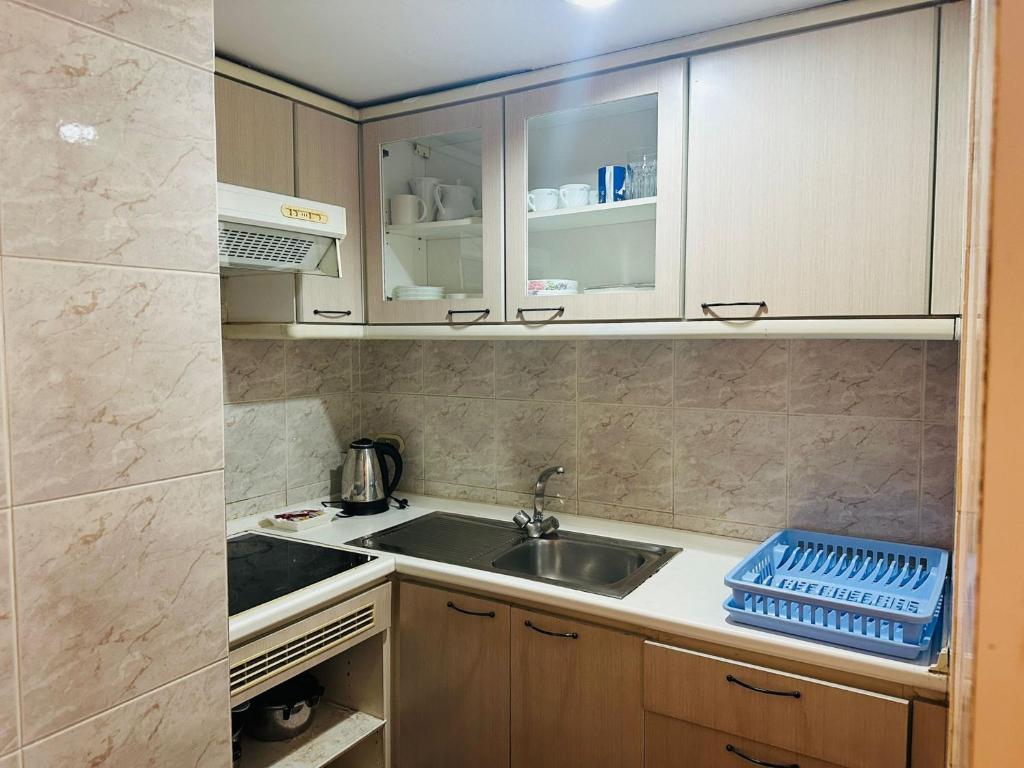 Omni Tower Nana Bangkok - Serviced Apartment on Sukhumvit Soi 4 Omni Tower Nana Bangkok - Serviced Apartment on Sukhumvit Soi 4