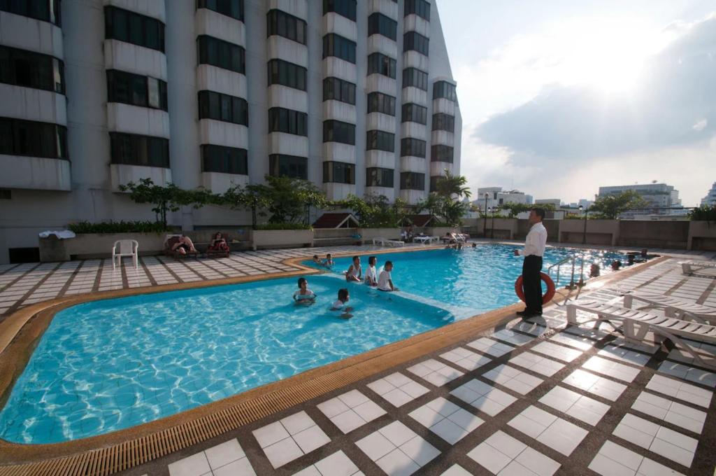 Omni Tower Nana Bangkok - Serviced Apartment on Sukhumvit Soi 4 Omni Tower Nana Bangkok - Serviced Apartment on Sukhumvit Soi 4