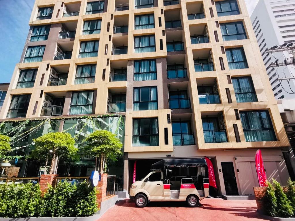 Ramada by Wyndham Bangkok Ten Ekamai Residences Ramada by Wyndham Bangkok Ten Ekamai Residences