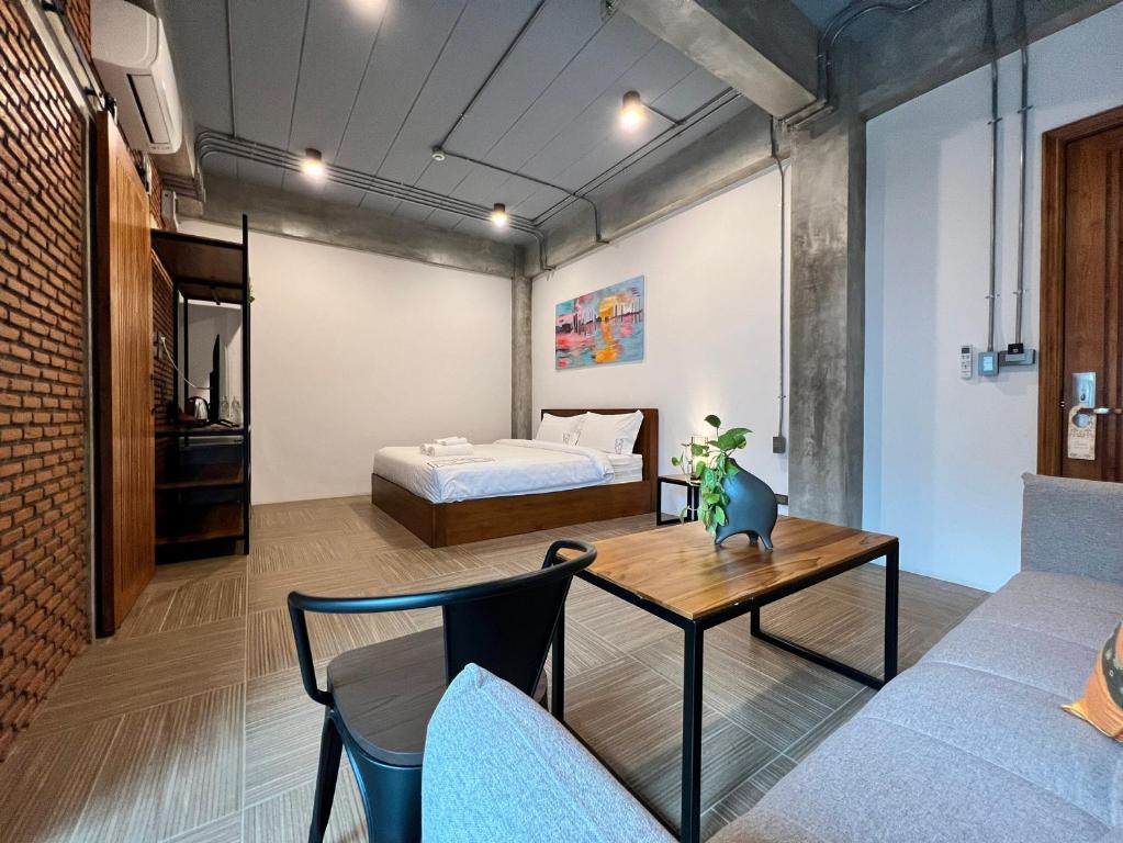 Loft 202 Hotel