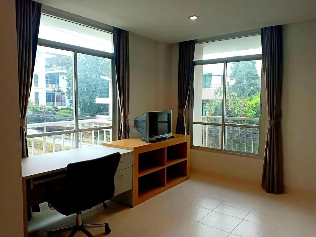 Sena House