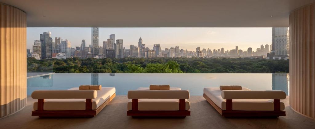 Dusit Thani Bangkok Dusit Thani Bangkok