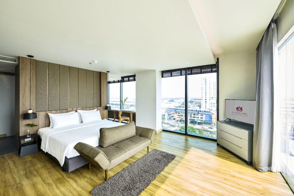TK Palace Hotel & Convention Bangkok