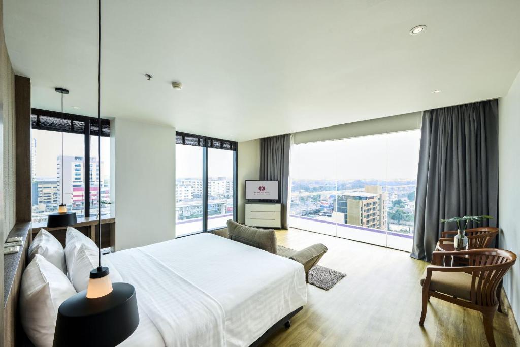 TK Palace Hotel & Convention Bangkok