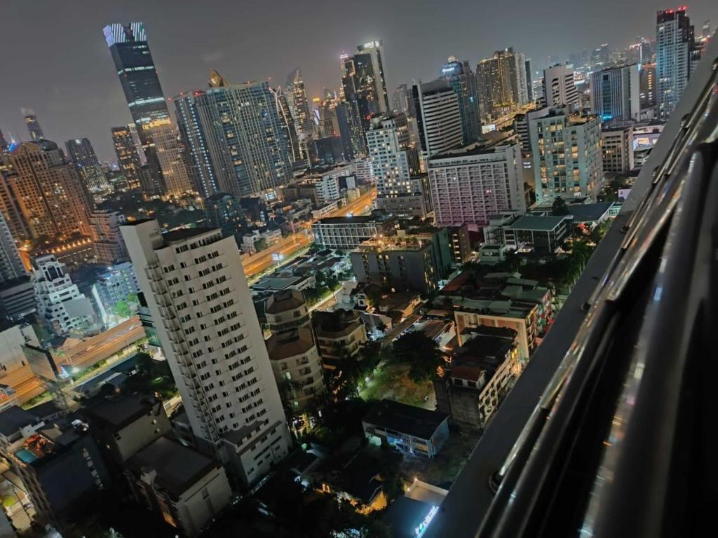 Fully Furnished Omni Tower Apartments Nana - Sukhumvit soi 4 Fully Furnished Omni Tower Apartments Nana - Sukhumvit soi 4