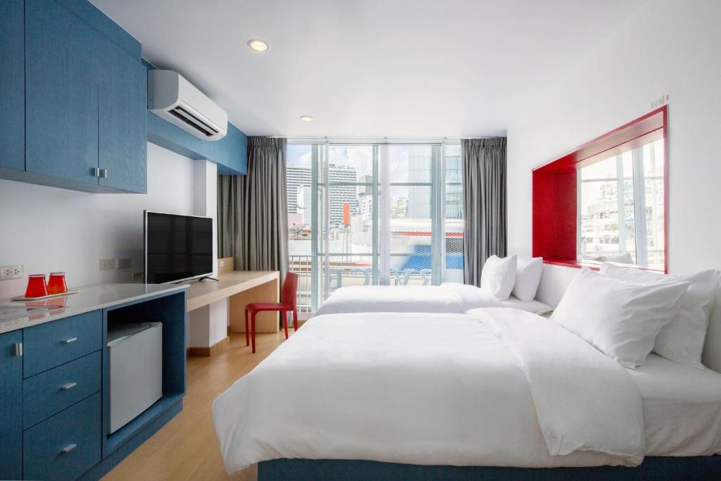 128 room and massage 128 room and massage