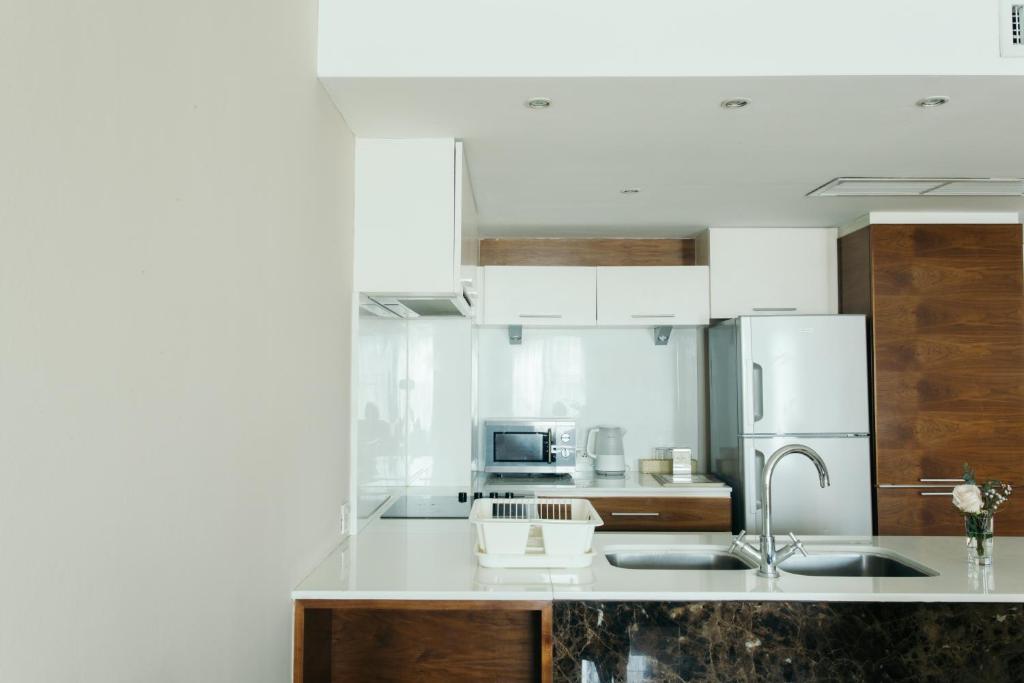 Thomson Residence Hotel Thomson Residence Hotel
