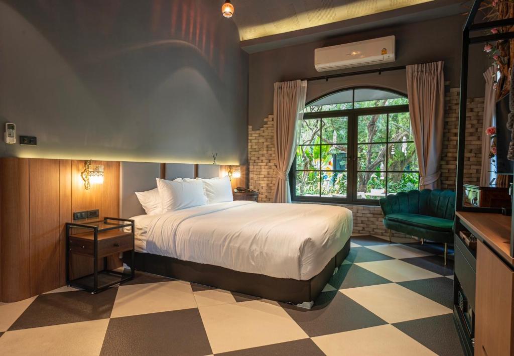 Bangkok Oasis Hotel