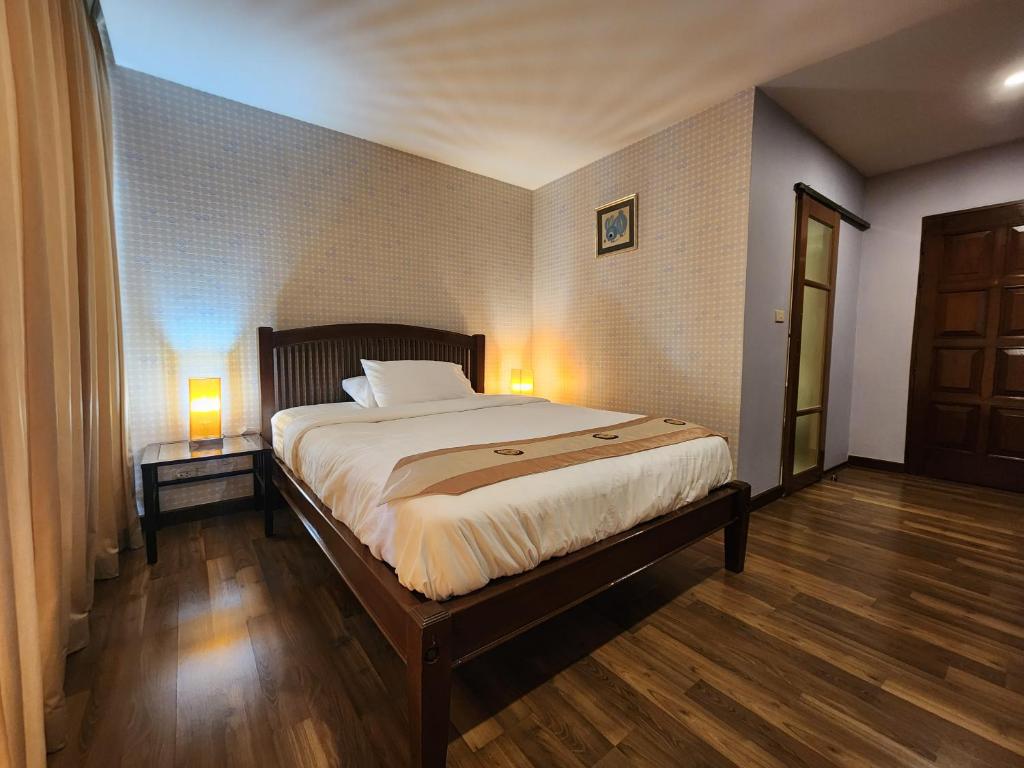 August Residence