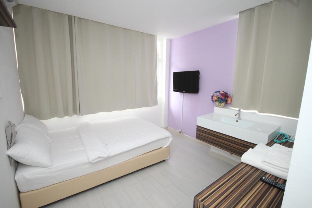 Nantra Ekkamai Hotel Nantra Ekkamai Hotel