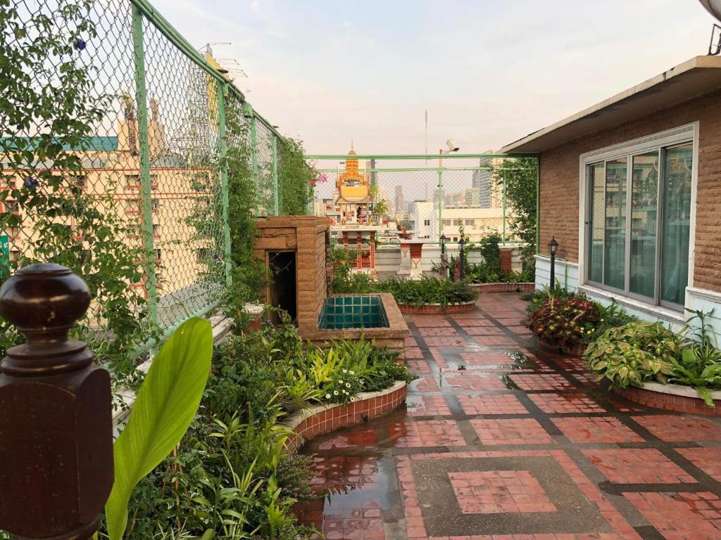 Private rooms in Phatumwan Chula near Samyan, Chinatown, Jay-o Siam center, Central world middle of Bangkok