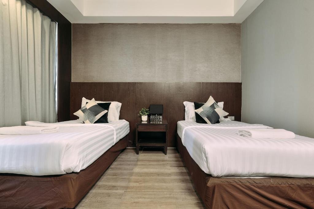 Tori crown hotel