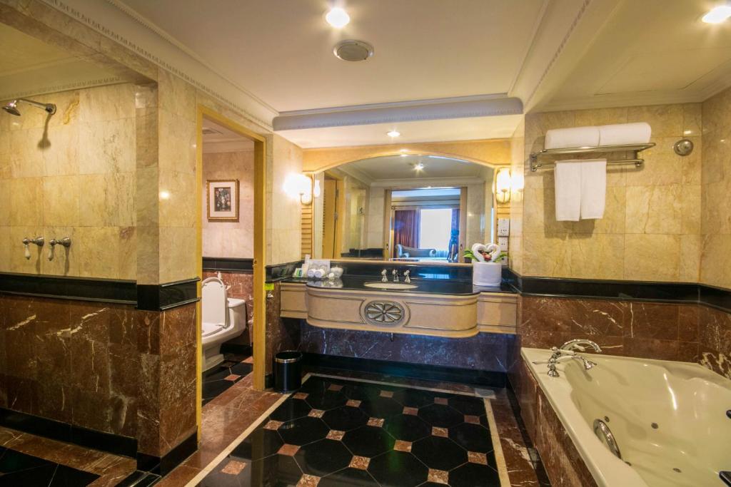 Golden Tulip Sovereign Hotel Bangkok Golden Tulip Sovereign Hotel Bangkok