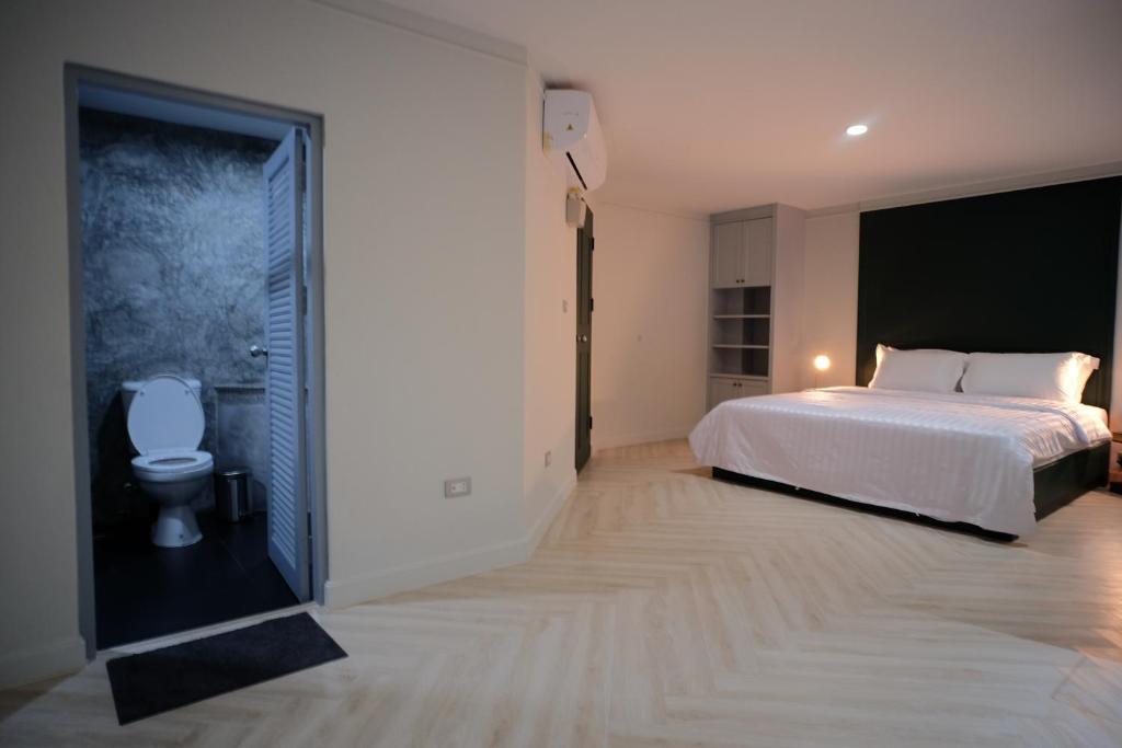 Baan Khun Pra Duplex Rm3 Bangkok Baan Khun Pra Duplex Rm3 Bangkok
