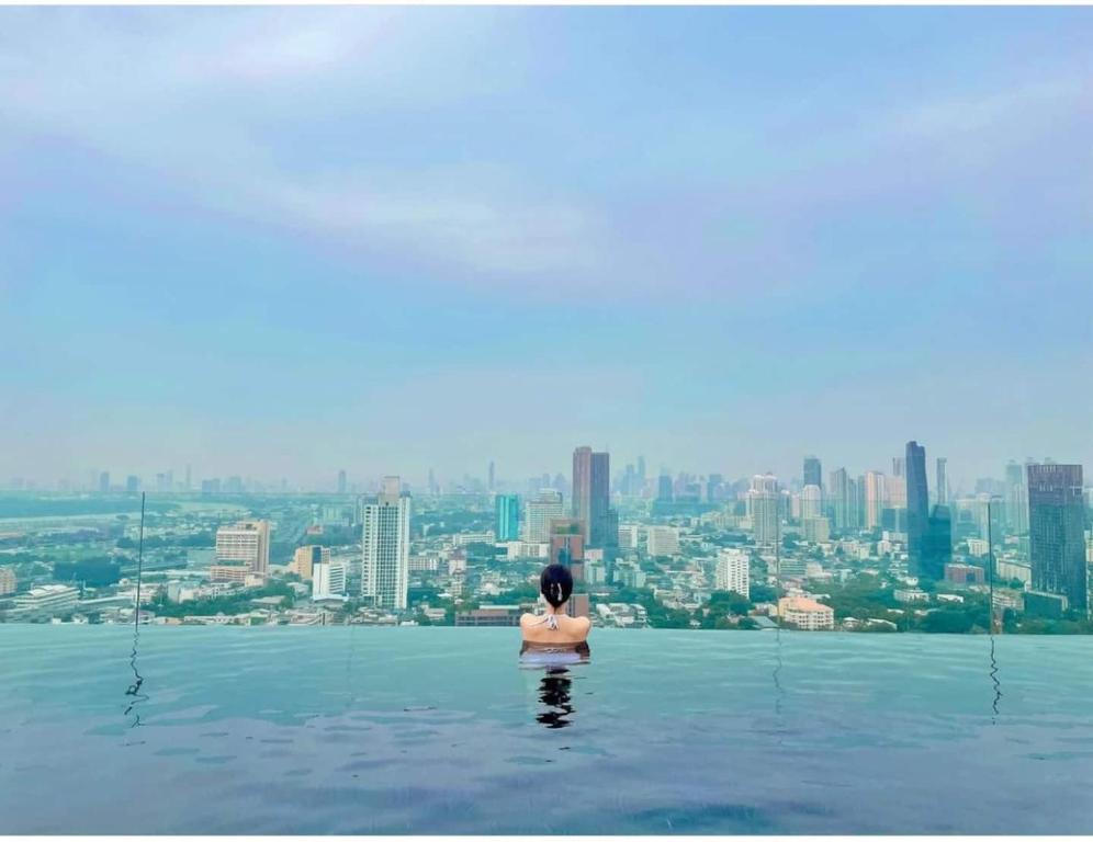2 Bedroom Luxury Apartment 3 min walk from BTS Ekkamai 2 Bedroom Luxury Apartment 3 min walk from BTS Ekkamai