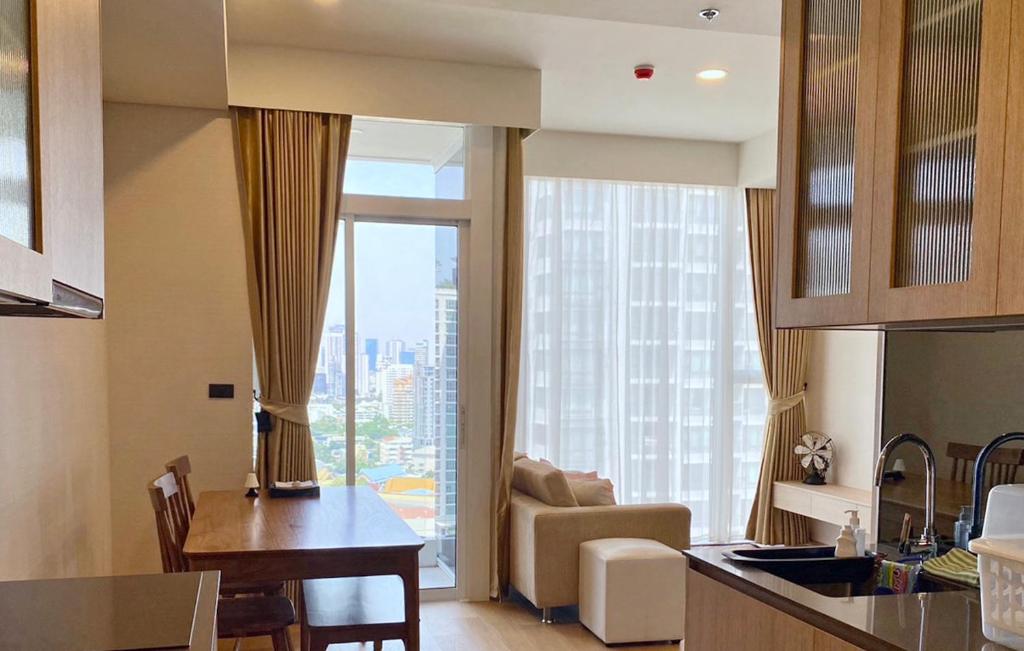 2 Bedroom Luxury Apartment 3 min walk from BTS Ekkamai 2 Bedroom Luxury Apartment 3 min walk from BTS Ekkamai