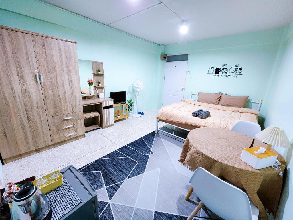 814-STP Homely room Free Wi-Fi and Near BTS line 814-STP Homely room Free Wi-Fi and Near BTS line