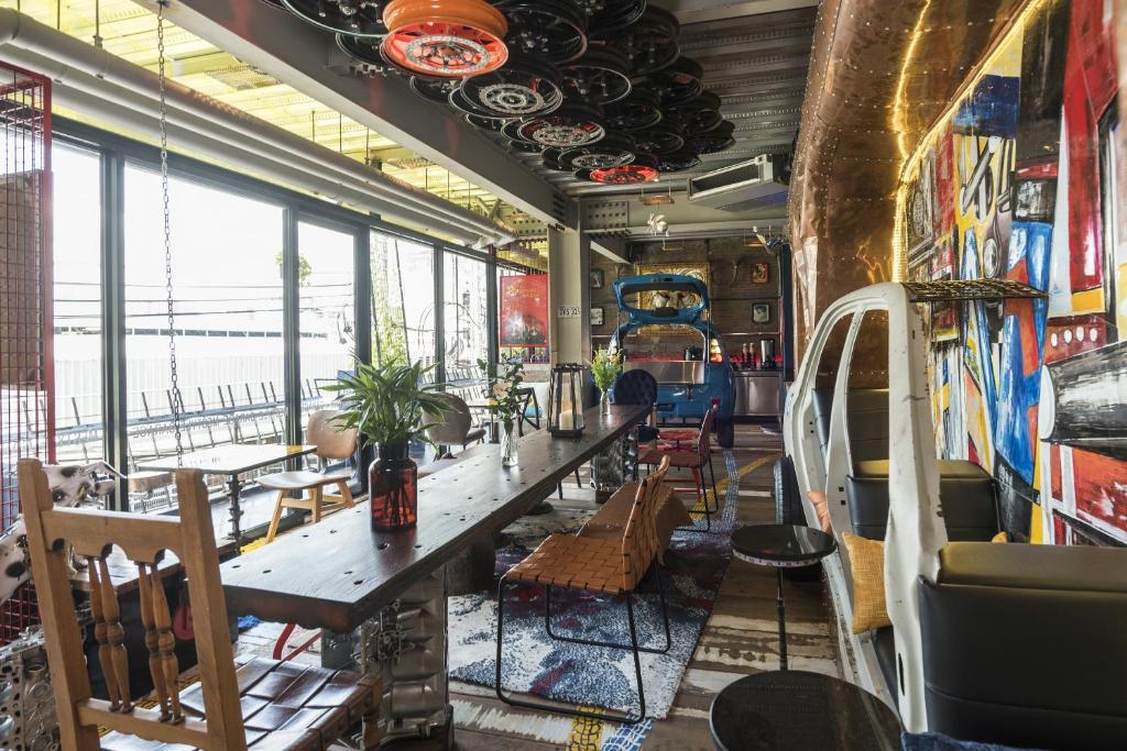 Mestyle Garage Hotel Mestyle Garage Hotel