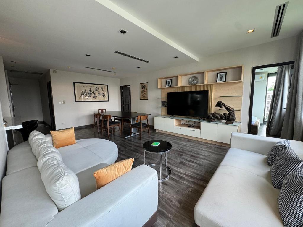W8 CONDO, TOP Floor LUXE 3 Bedroom Penthouse, Hip central Bangkok area, 5 mins from Thonglo BTS station W8 CONDO, TOP Floor LUXE 3 Bedroom Penthouse, Hip central Bangkok area, 5 mins from Thonglo BTS station