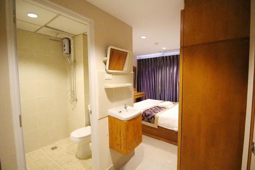 Lee Place Phatthanakan Condo Lee Place Phatthanakan Condo