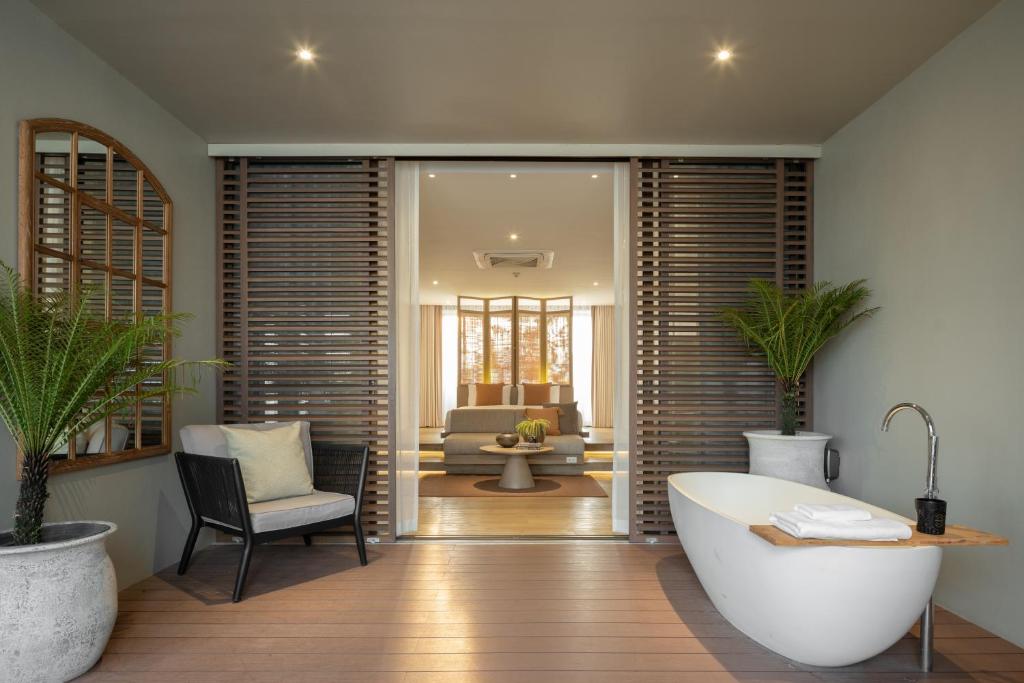 Stay Plus Hotel Bangkok Stay Plus Hotel Bangkok