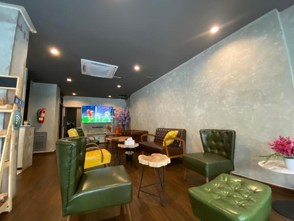 Bud Brew Beyond Dispensary and Hotel Bud Brew Beyond Dispensary and Hotel