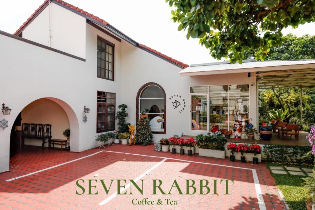 Seven Rabbit House Seven Rabbit House