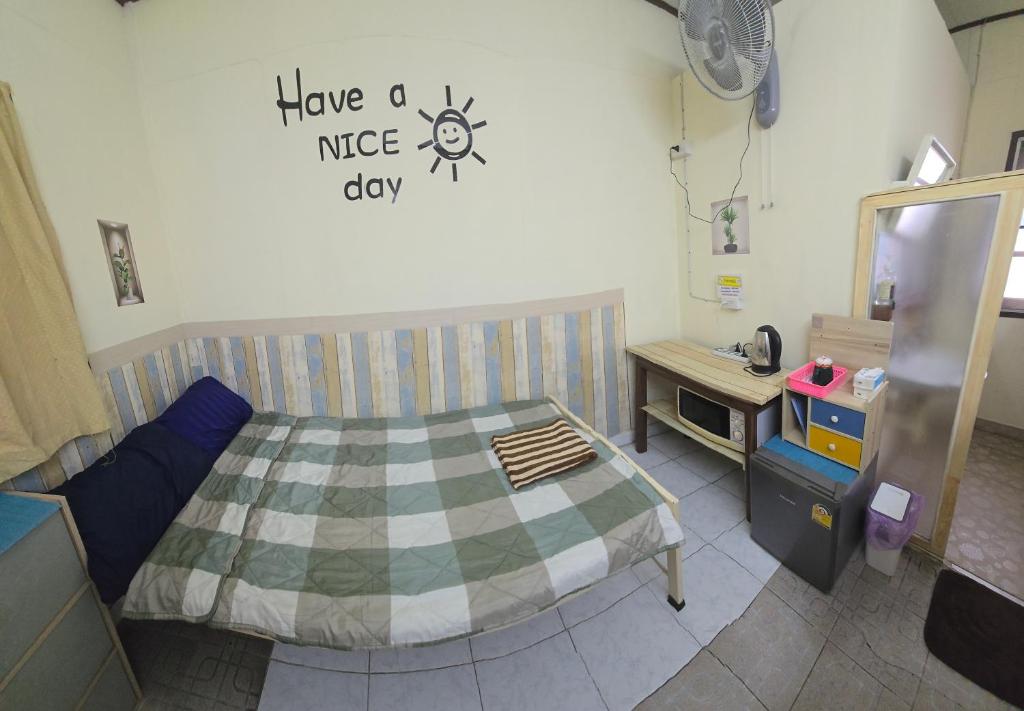 J Place Studio 204 with free Wifi, near Skytrain J Place Studio 204 with free Wifi, near Skytrain