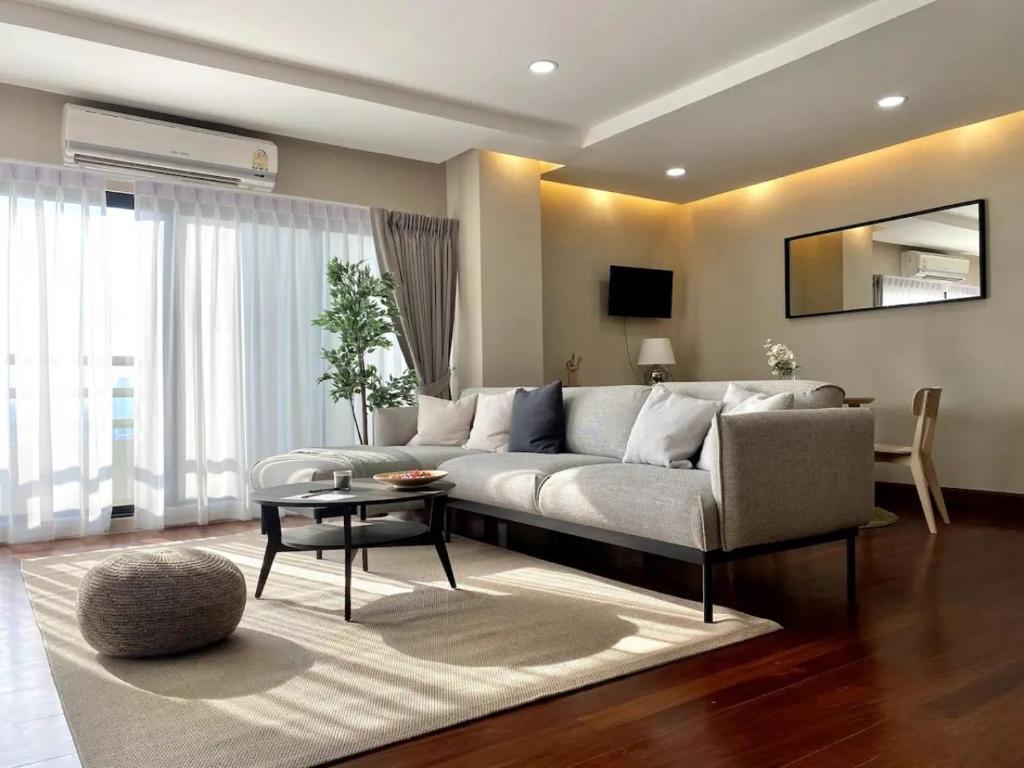 3 Bedroom panoramic penthouse with kitchen 3 Bedroom panoramic penthouse with kitchen