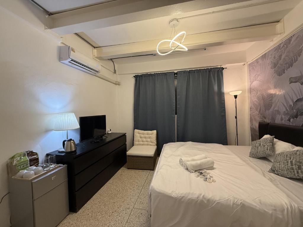 Twenty Two Place Sukhumvit 22