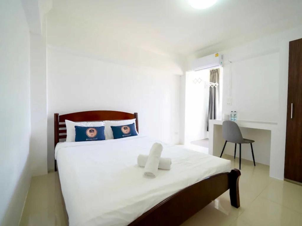 RQ Suvarnabhumi Airport by Collection O RQ Suvarnabhumi Airport by Collection O