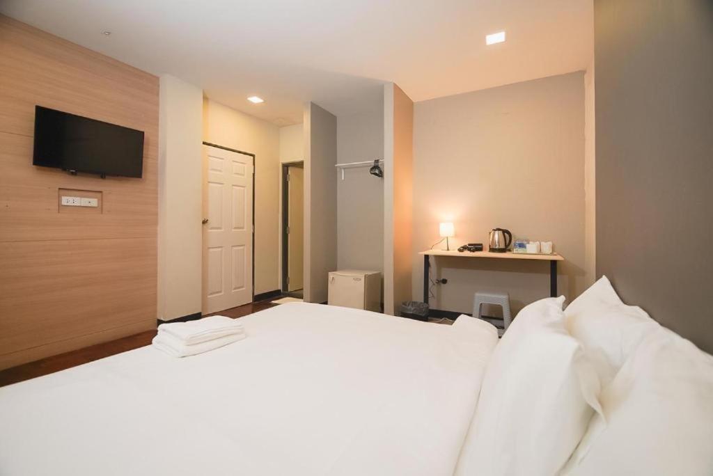 Z GO INN BTS St Louis Silom V โกอินน์ บีทีเอส เซนต์หลุยส์ สีลม 3 Z GO INN BTS St Louis Silom V โกอินน์ บีทีเอส เซนต์หลุยส์ สีลม 3