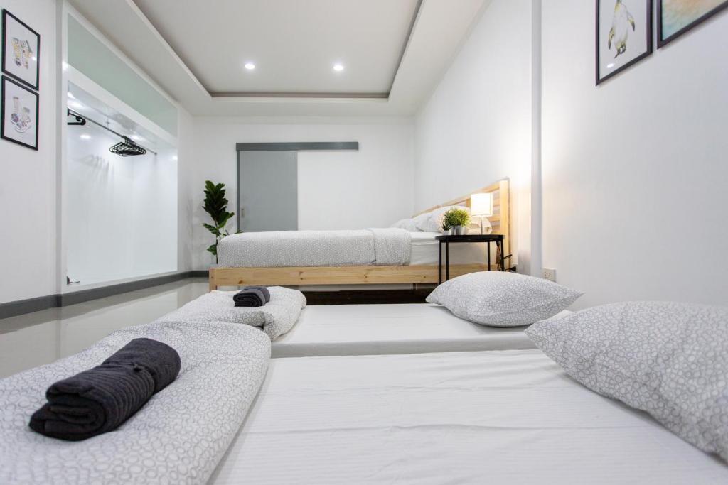 P3 Silom Large 2beds full kitchen WIFI 4-6pax P3 Silom Large 2beds full kitchen WIFI 4-6pax