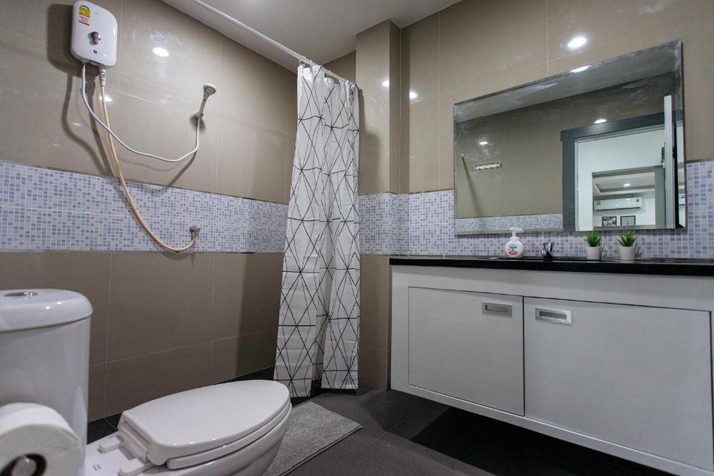 P3 Silom Large 2beds full kitchen WIFI 4-6pax P3 Silom Large 2beds full kitchen WIFI 4-6pax