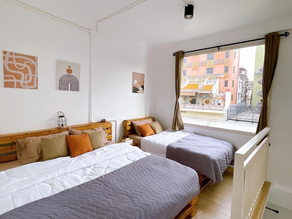 Lively and cozy canal house ,Entire house Lively and cozy canal house ,Entire house