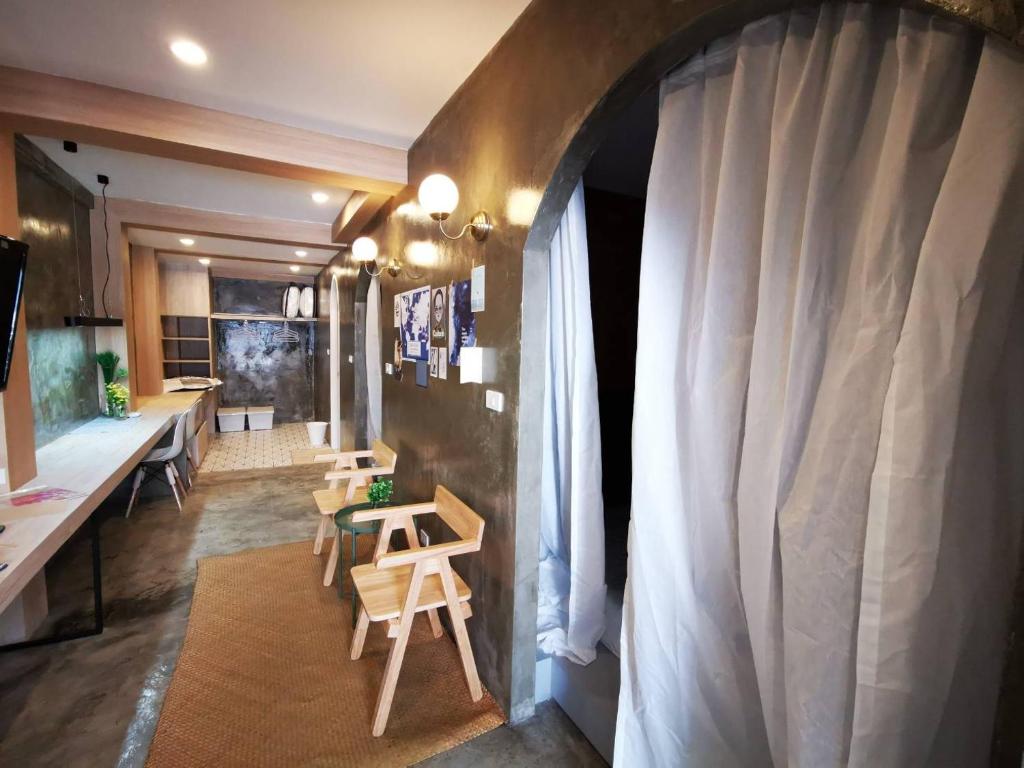 Many Days Hostel Bangkok Many Days Hostel Bangkok